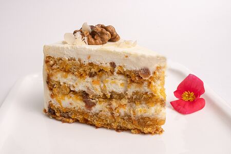 Пирожное Морковно-ореховое