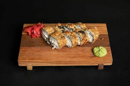 Горячий ролл с крабом