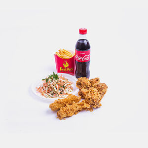Салат коул слоу, крылья, стрипсы, фри, напиток, майонез
