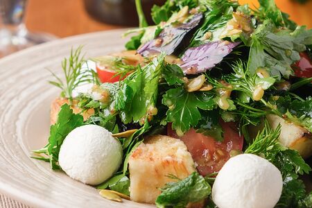 Метехи, много зелени с баклажанами и творожным сыром