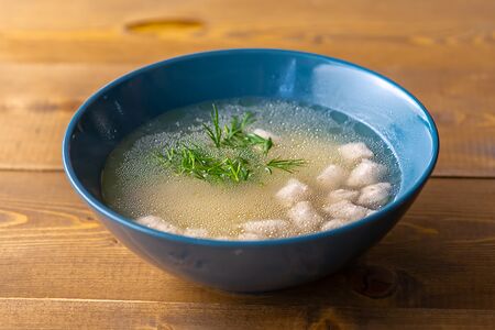 Супчик с куриными фрикадельками и лапшой-паутинкой