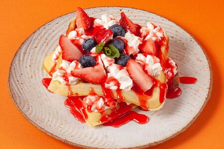 Ягоды-крем-чиз