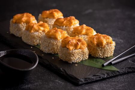 Ролл Запеченный угорь