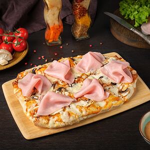 Римская пицца ветчина и грибы 