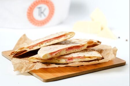 Кесадилья Ветчина-сыр