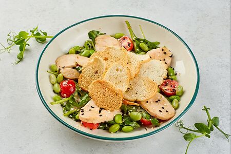 Салат с цыпленком