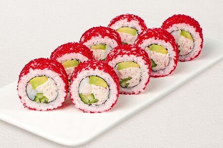 Ролл Калифорния с тигровой креветкой