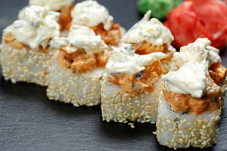 Тартар унаги ролл