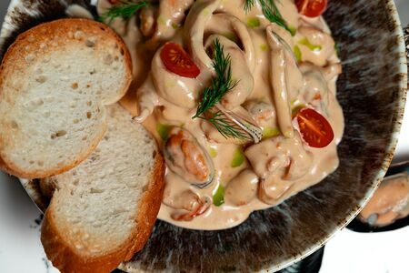 Жюльен из морепродуктов