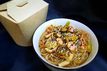 Фунчоза с морепродуктами