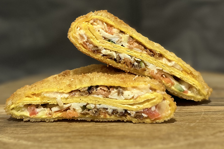 Кесадилья с лососем терияки