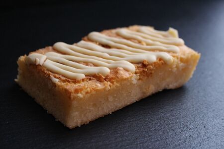 Пирожное Блонди Брауни