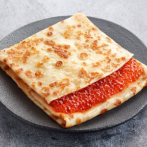 Блин с красной икрой