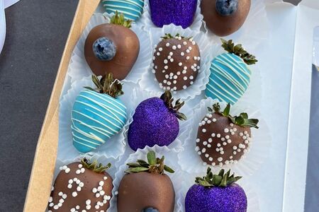 Набор клубники в шоколаде Морской бриз