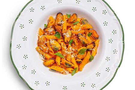 Пенне с мидиями