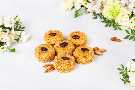 Меренги ореховые с миндалем