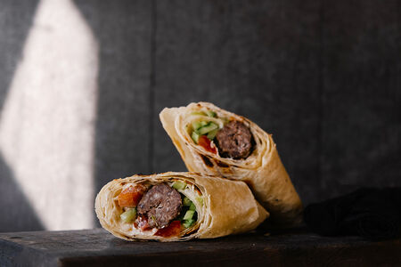 Люля-кебаб из курицы в лаваше