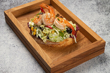 Брускетта с креветкой