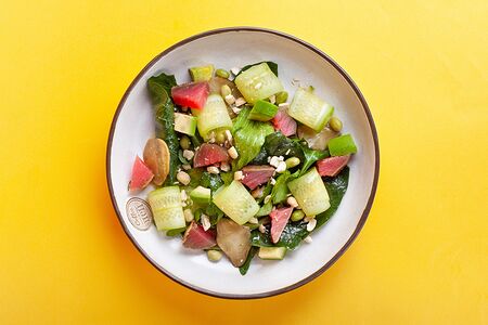 Салат с тунцом