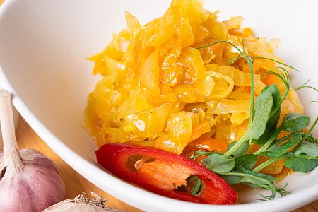 Капуста тушеная