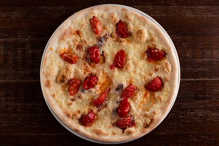 Фокачча с пармезаном и черри