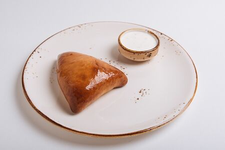 Пирожок с картофелем и грибами