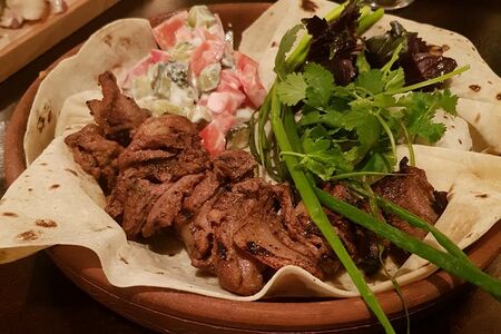 Мцвади по-гречески