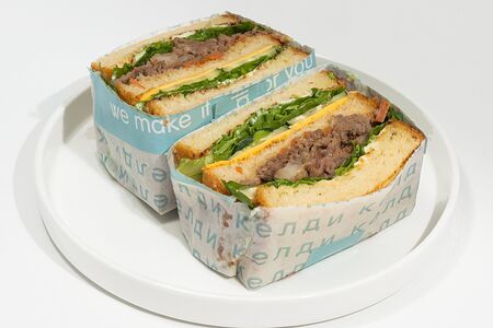 Корейский сэндвич с говядиной пулькоги