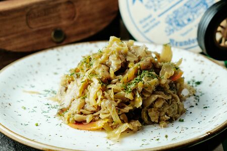 Капуста тушеная