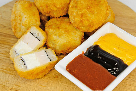 Суши-болл с курицей