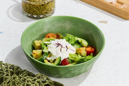 Салат с битыми огурцами