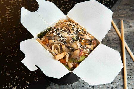 Wok Курица в терияки