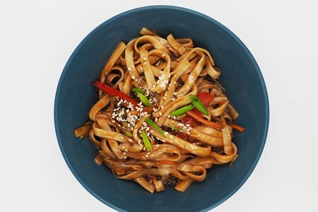 Лапша с овощами