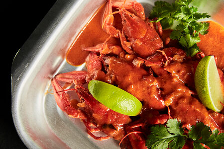 Раки жаренные острые