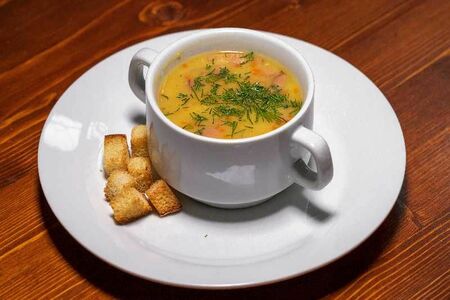 Суп гороховый с копченостями