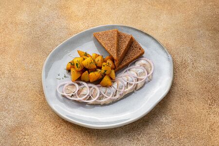 Филе сельди с картофелем