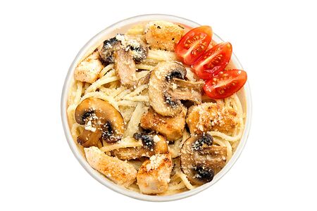 Паста с курицей и грибами
