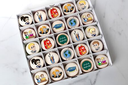 Макарони С днем учителя