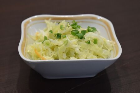 Салат из свежей капусты 