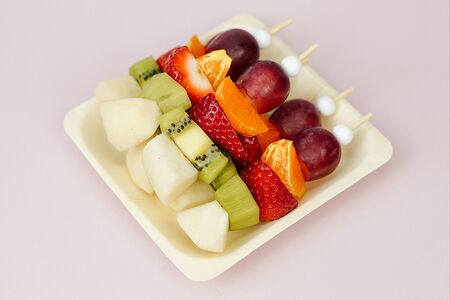 Канапе с фруктами