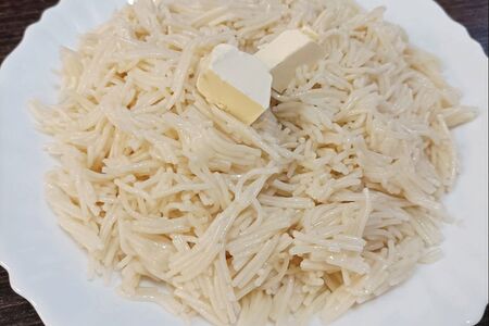 Лапша со сливочным маслом