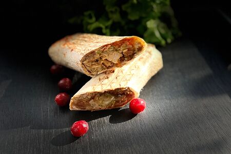 С брусникой и мягким сыром