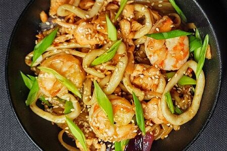 Wok Удон с морепродуктами