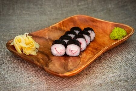 Классический ролл со снежным крабом