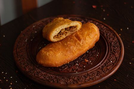 Пирожок с капустой