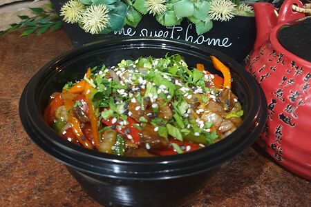 Рис с морепродуктами и овощами