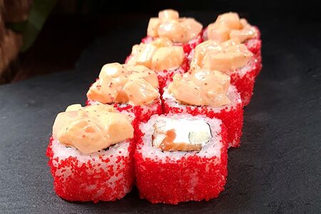 Ролл Хотатекай с лососем и угрем