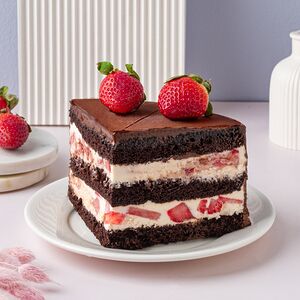 Четвертинка торта Клубника-шоколад