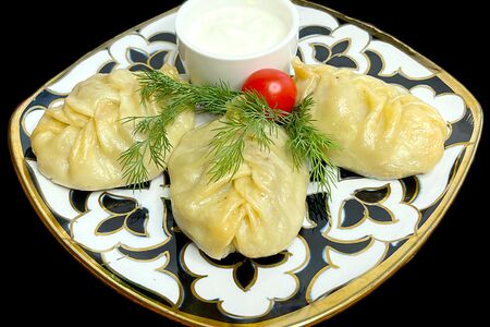 Манты с бараниной