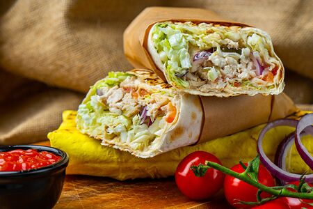 Шаурма со свининой большая